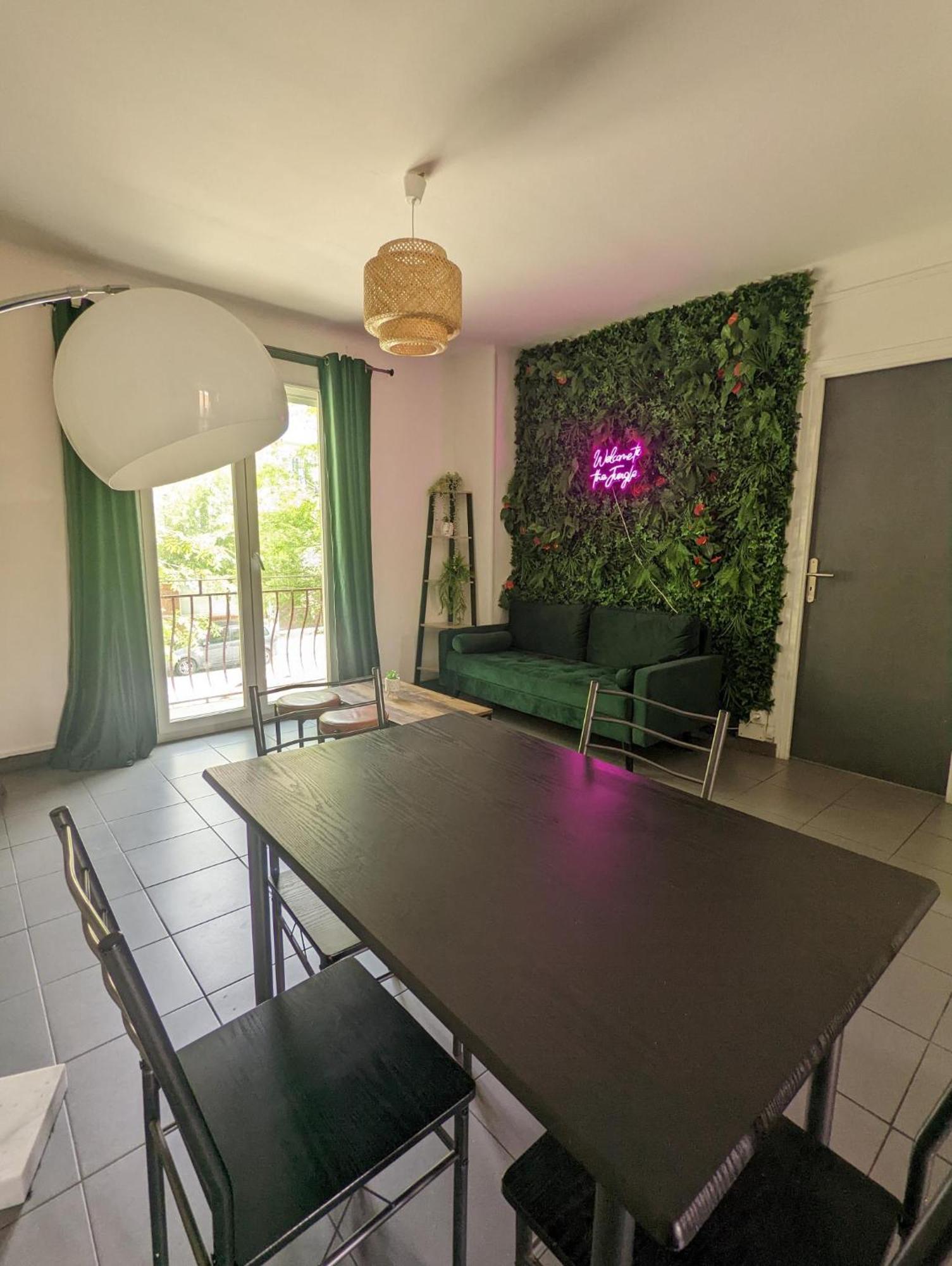 شقة La Jungle Urbaine Avec Garage Prive & Climatisation بيربينيو المظهر الخارجي الصورة